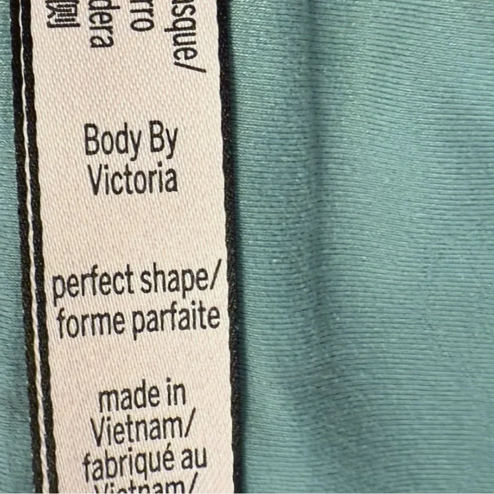 Victoria’s Secret Body By Victoria Perfect Shape Bra 34C Teal Smooth T-Shirt Bra - Picture 10 of 10